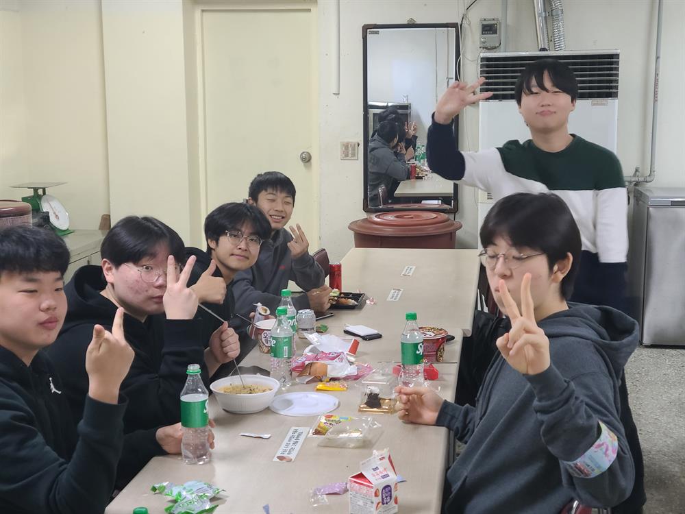 KakaoTalk_20230211_155647028_07 (1).jpg